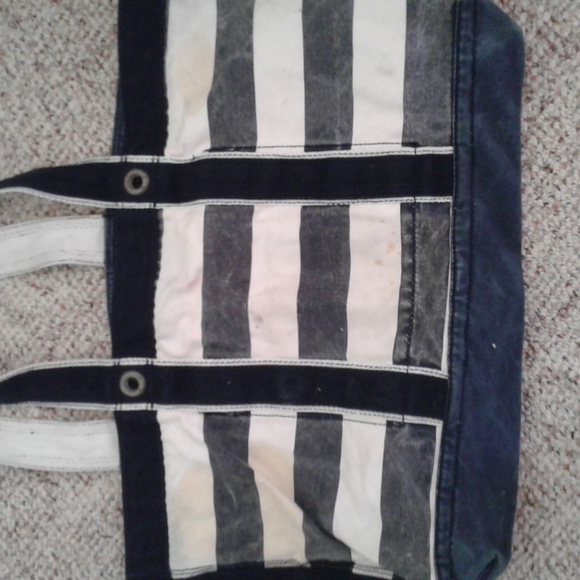 Abercrombie and Fitch bag size large - Picture 5 of 5